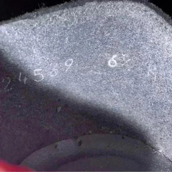 Stuart Weitzman 6.5 Vintage 90s Suede Leather Booties Kitten Heel Slip On Black - Picture 7 of 9